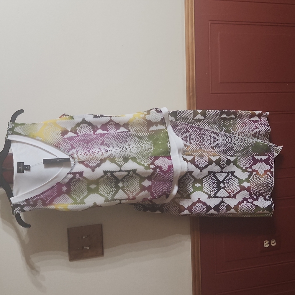 Blouse and skirt set or sep